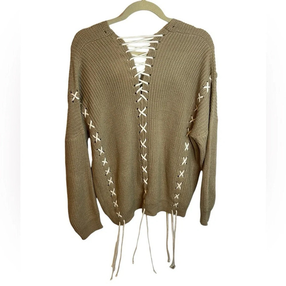NWT MIRACLE BEIGE LACE UP OVERSIZED SWEATER - Picture 2 of 4